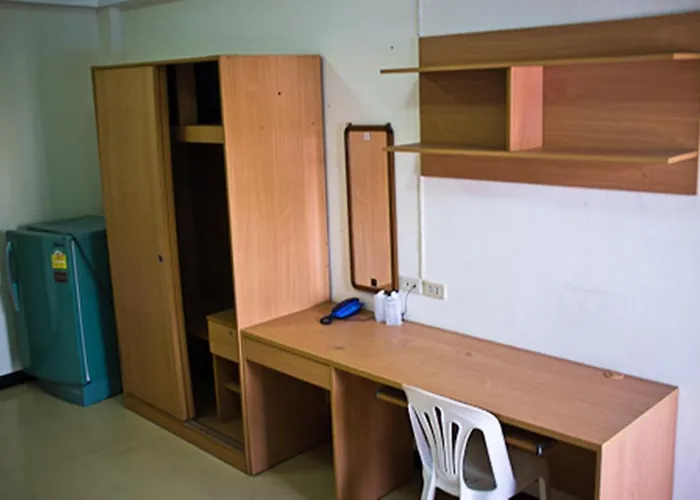 S & P Service Apartment *